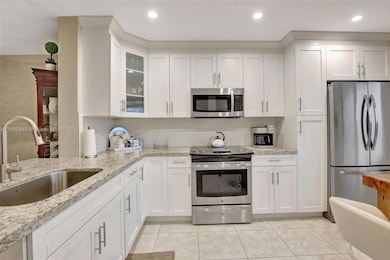 800 SW 125th Way unit 405O, Pembroke Pines, FL 33027 - photo 6