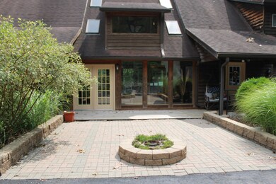 2008 Montezuma 2009 Ln SE, Hide A Way Hills, OH 43107 - photo 5