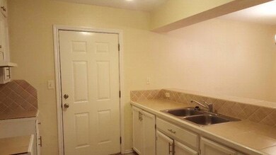 2912 Cassie, Edinburg, TX 78541 - photo 5