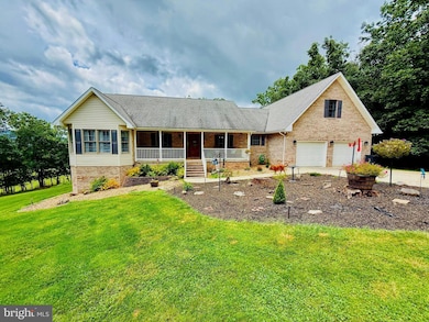 137 Elm St, Franklin, WV 26807 - photo 4