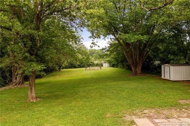 301 Broekers Ln, New Albany, IN 47150 - photo 4