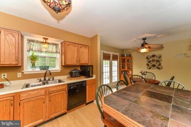 226 S Lime St, Quarryville, PA 17566 - photo 7