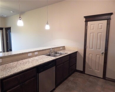 18118 Manera Way, Edmond, OK 73012 - photo 4