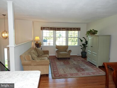 628 Fern Way, Sykesville, MD 21784 - photo 5