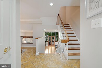 11032 Thrush Ridge Rd, Reston, VA 20191 - photo 5