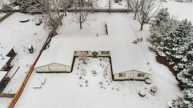 715 Locust St, Omak, WA 98841 - photo 3