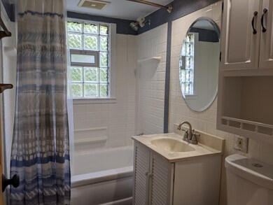 1316 Nelson Cir, Wheaton, IL 60189 - photo 2