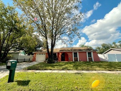 3611 Sugarcreek Dr, Tampa, FL 33619 - photo 4