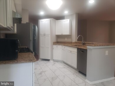 5032 Beech Ct, Monmouth Junction, NJ 08852 - photo 5