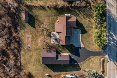 1211 Stoney Point Rd NW, Cedar Rapids, IA 52405 - photo 5