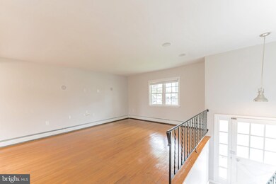 1208 Laurel Ln, Phoenixville, PA 19460 - photo 3