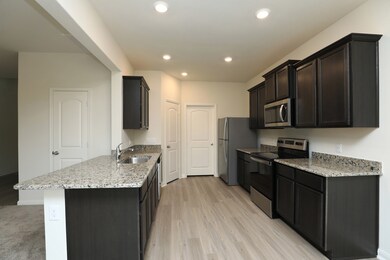 10634 Lost Maples Dr, Cleveland, TX 77328 - photo 3