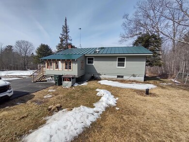 Exterior_Rear