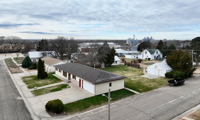 410 Bayard St, Stratton, NE 69043 - photo 3