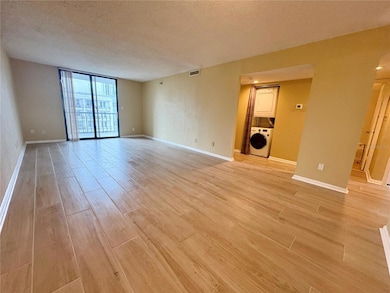 One Laurel Place Condominiums unit 608, Tampa, FL 33602 - photo 5