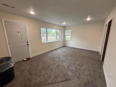 705 9th St N, Wahpeton, ND 58075 - photo 4