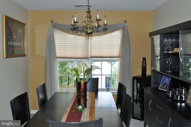 9121 Gracious End Ct unit 203, Columbia, MD 21046 - photo 4
