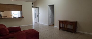 living room / Breakfast bar