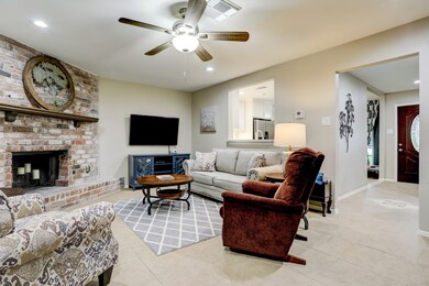 4036 Laura Leigh Dr, Friendswood, TX 77546 - photo 7