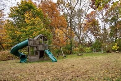 28 Hebert St, Coventry, RI 02816 - photo 3