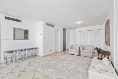 Aquasol unit 7A, Miami Beach, FL 33141 - photo 3