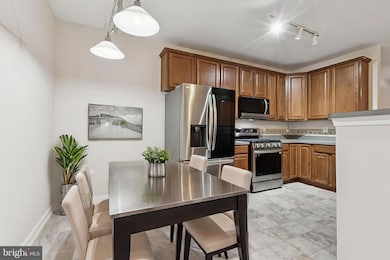 9710 Handerson Place unit 302, Manassas Park, VA 20111 - photo 5