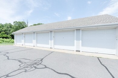89 Collins St, Chicopee, MA 01022 - photo 4