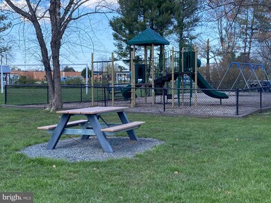 11256 Torrie Way unit J, Bealeton, VA 22712 - photo 3