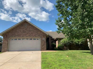 795 E Roubidoux St, Nixa, MO 65714 - photo 3