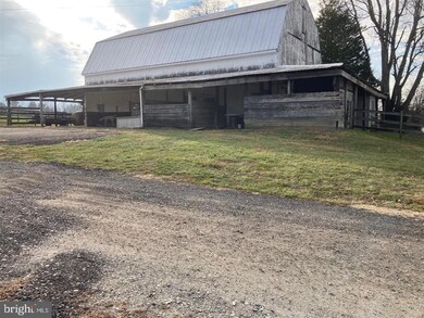 4278 Hawthorne Farm Rd, Harwood, MD 20776 - photo 6