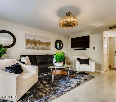 7659 E Minnezona Ave unit C14, Scottsdale, AZ 85251 - photo 2