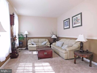 5 Tall Tree Ln, Langhorne, PA 19047 - photo 3