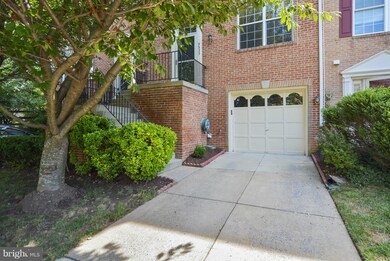 9533 Daniel Lewis Ln, Vienna, VA 22181 - photo 2