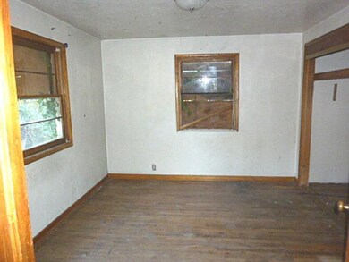 686 Gilman Rd, Medford, OR 97504 - photo 5