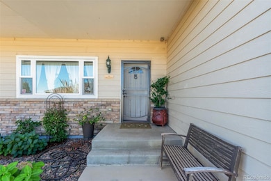 1040 View Ridge Rd, Bennett, CO 80102 - photo 3