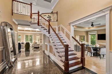 11 Buckingham Ct, Muttontown, NY 11791 - photo 6