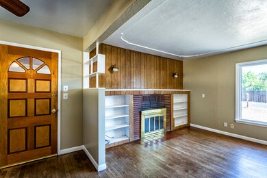 2288 Oxford - New-Web-15
