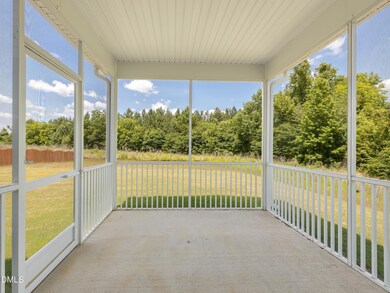 1072 Channel Drop Loop, Zebulon, NC 27597 - photo 4