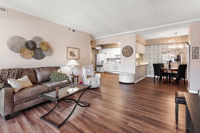 7841 W 157th St unit 208, Orland Park, IL 60462 - photo 5