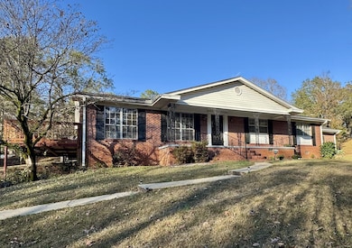 101 Sherard Cir, Columbus, MS 39705 - photo 2