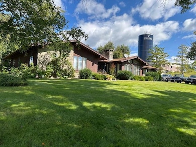 919 N Main St, Starbuck, MN 56381 - photo 4