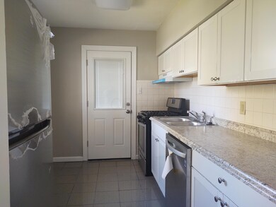 4427 Allen Dr, Columbus, OH 43213 - photo 3