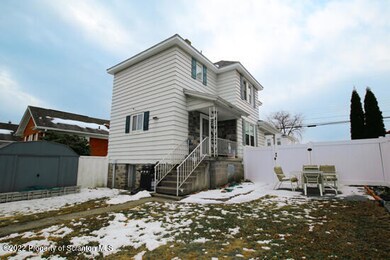 434 Cypress St, Throop, PA 18512 - photo 6