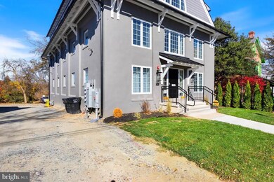 215 E Linden St unit 5, Kennett Square, PA 19348 - photo 2