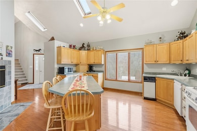 327 Sugar Run Rd, Waynesburg, PA 15370 - photo 6