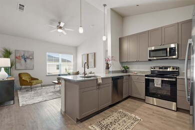 1101 Halsey Dr unit 126, Leander, TX 78641 - photo 7