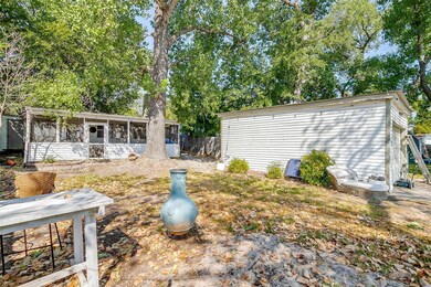 1116 W Lake Dr, Weatherford, TX 76087 - photo 4