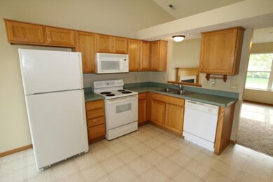 9232 Prestwick Green Dr, Columbus, OH 43240 - photo 6