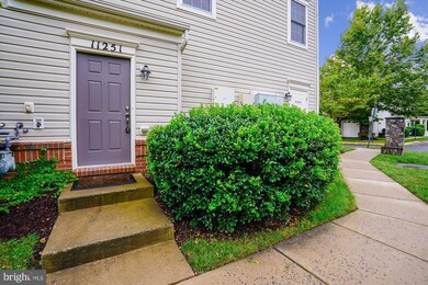 11251 Wortham Crest Cir unit 41, Manassas, VA 20109 - photo 5