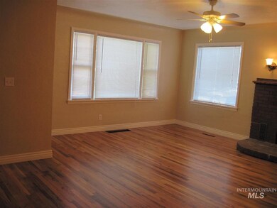 1320 Holly St, Nampa, ID 83686 - photo 6